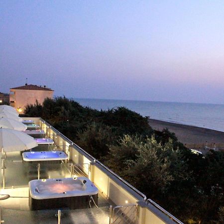 Hotel I Ginepri Marina di Castagneto Carducci Exteriör bild