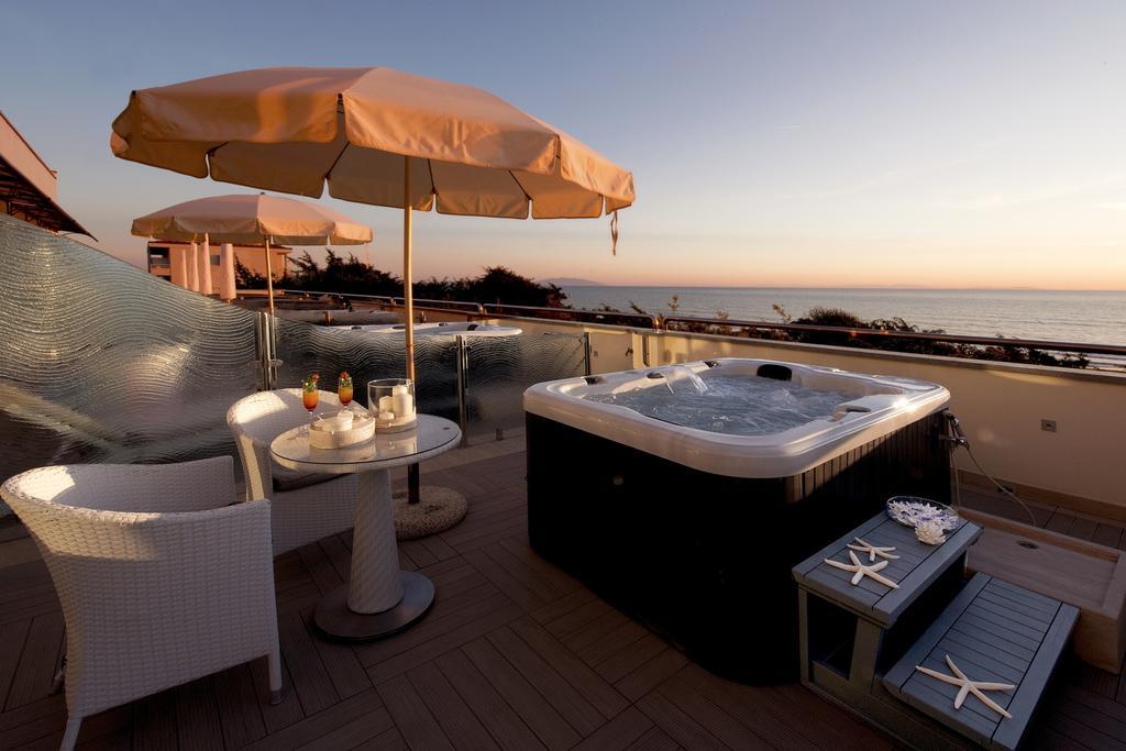 Hotel I Ginepri Marina di Castagneto Carducci Rum bild