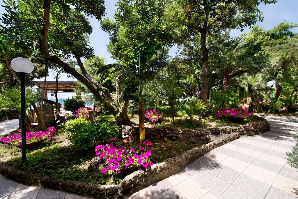 Hotel I Ginepri Marina di Castagneto Carducci Exteriör bild