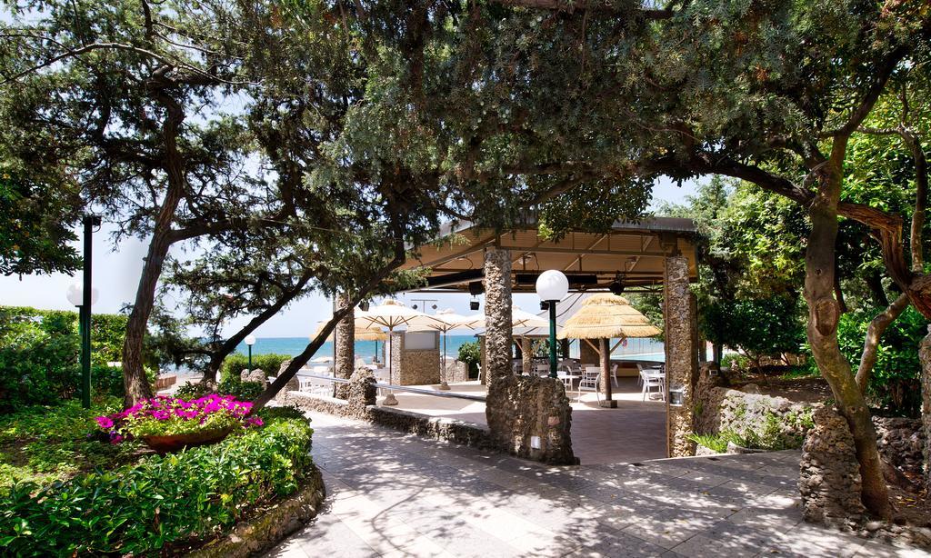 Hotel I Ginepri Marina di Castagneto Carducci Exteriör bild