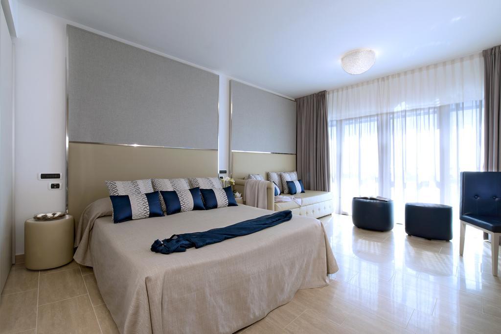Hotel I Ginepri Marina di Castagneto Carducci Exteriör bild