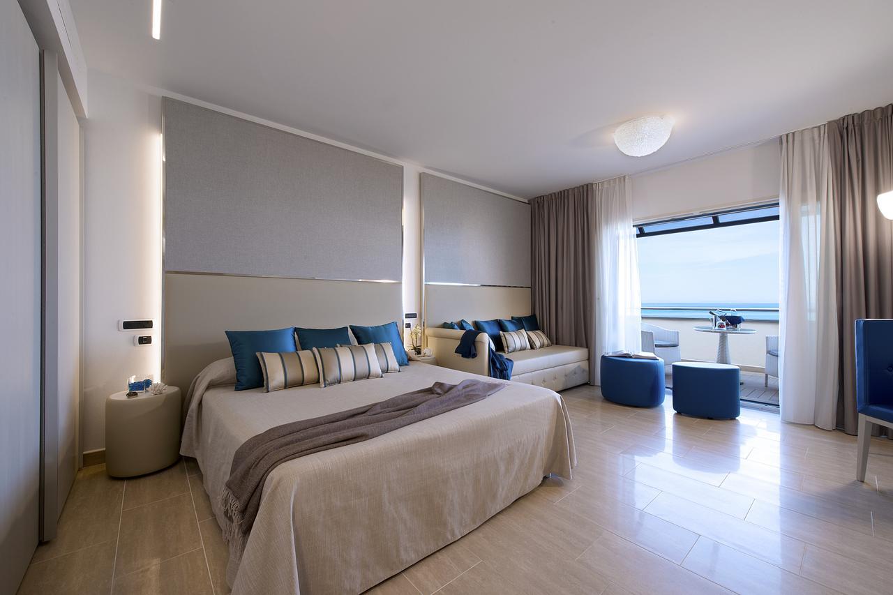 Hotel I Ginepri Marina di Castagneto Carducci Exteriör bild